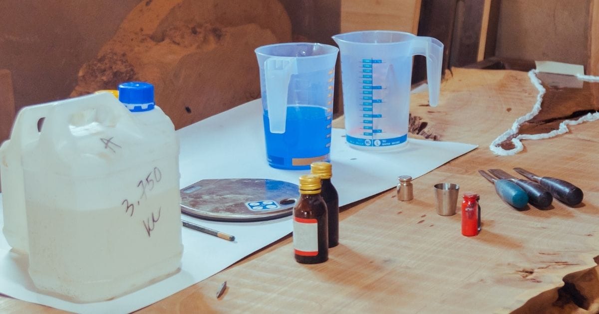 How To Mix Epoxy? Epoxy Resins Art